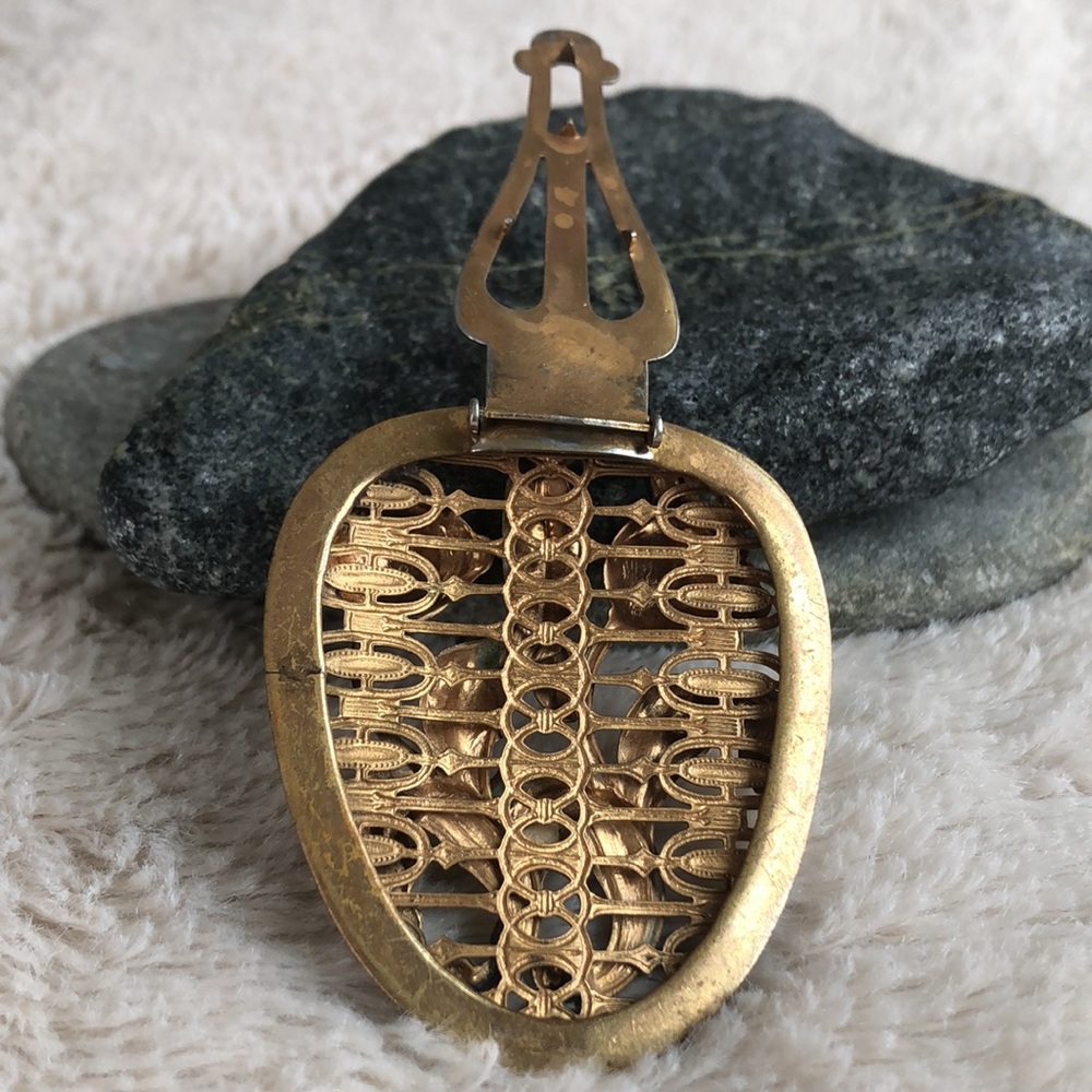 Art Nouveau Deco Brass Repousse Filigree German Style Dress Clip - Picture 8 of 17